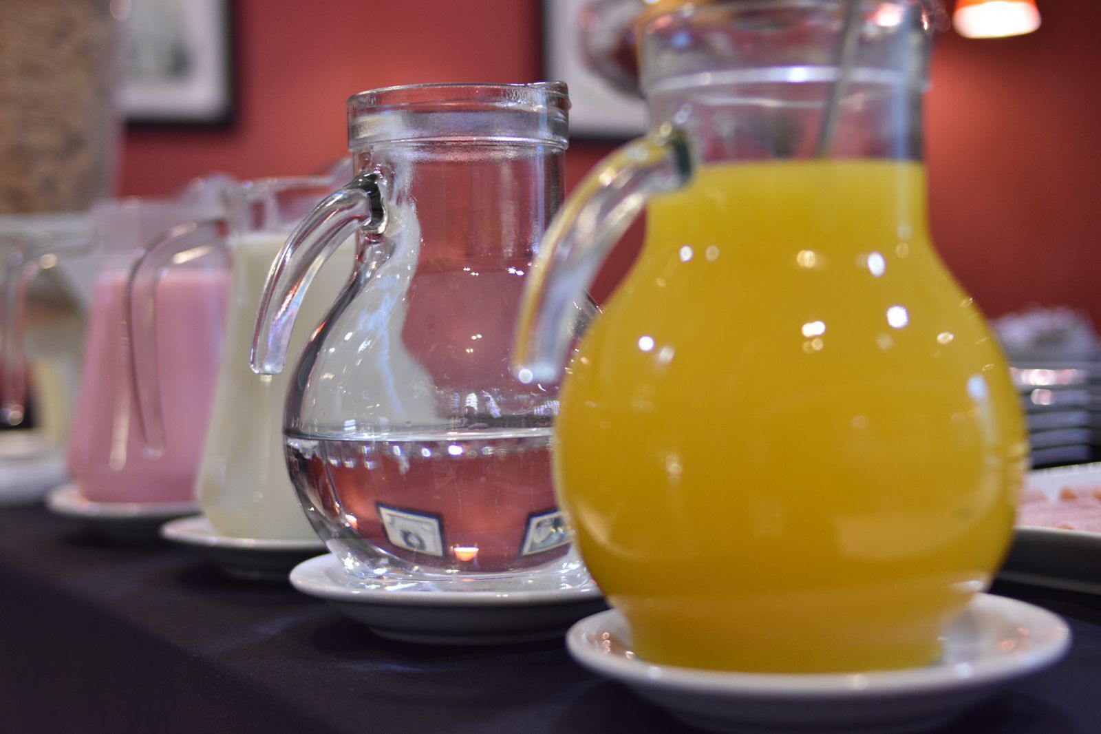 42-inch flat-screen tv with cable channels, tv