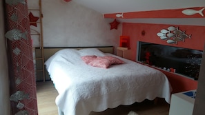 Double Room | Free WiFi, bed sheets - La Cabane d'Isa (Sète)