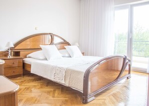 Comfort Apartment, 2 Bedrooms, Mountain View | In-room safe, desk, iron/ironing board, free WiFi - Relax Inn (Podstrana)