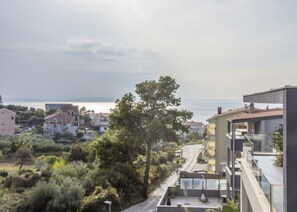 Appartamento Superior, 1 camera da letto, vista mare parziale | Vista balcone