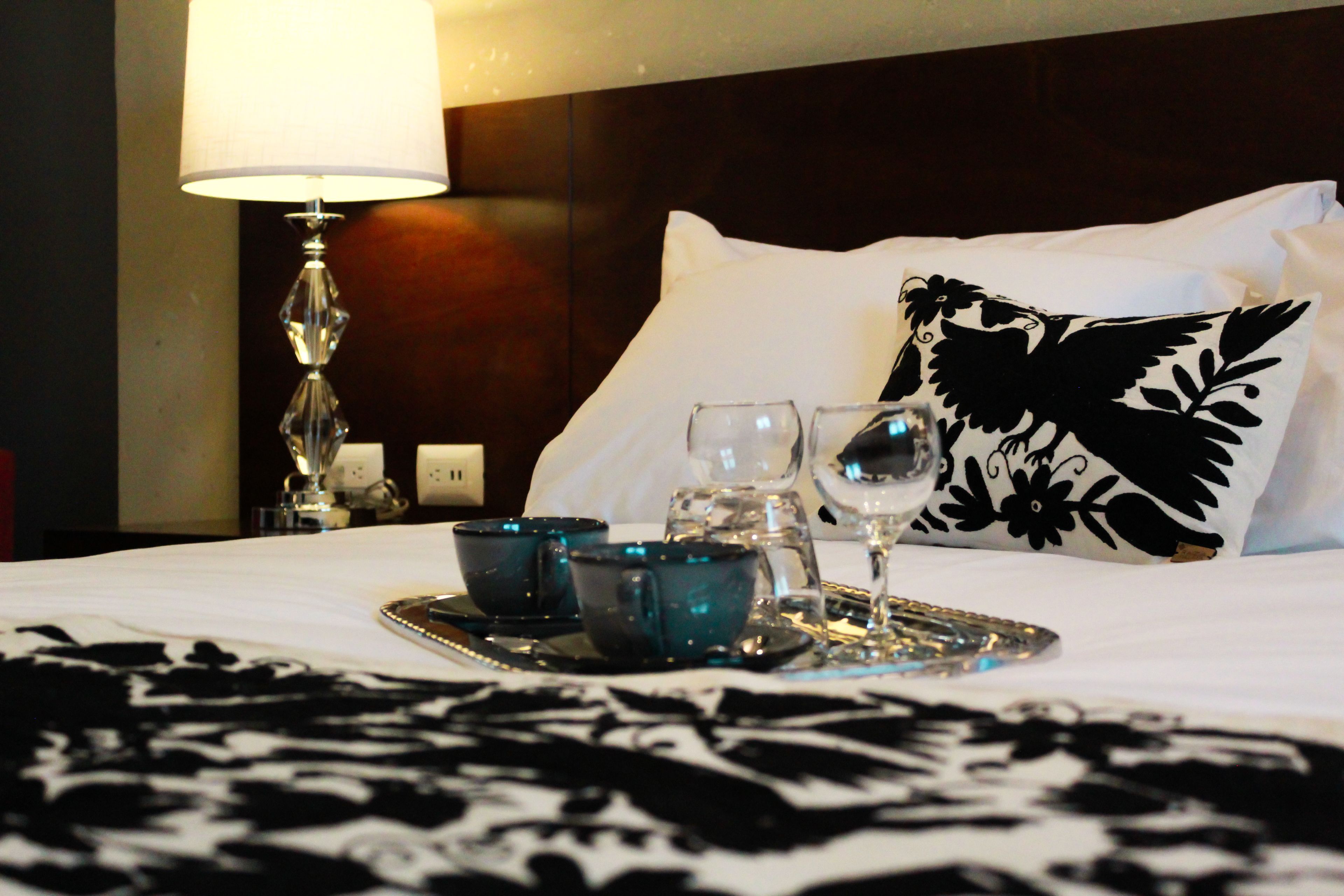Master Suite, 1 King Bed, Non Smoking | Rumsbekvämlighet
