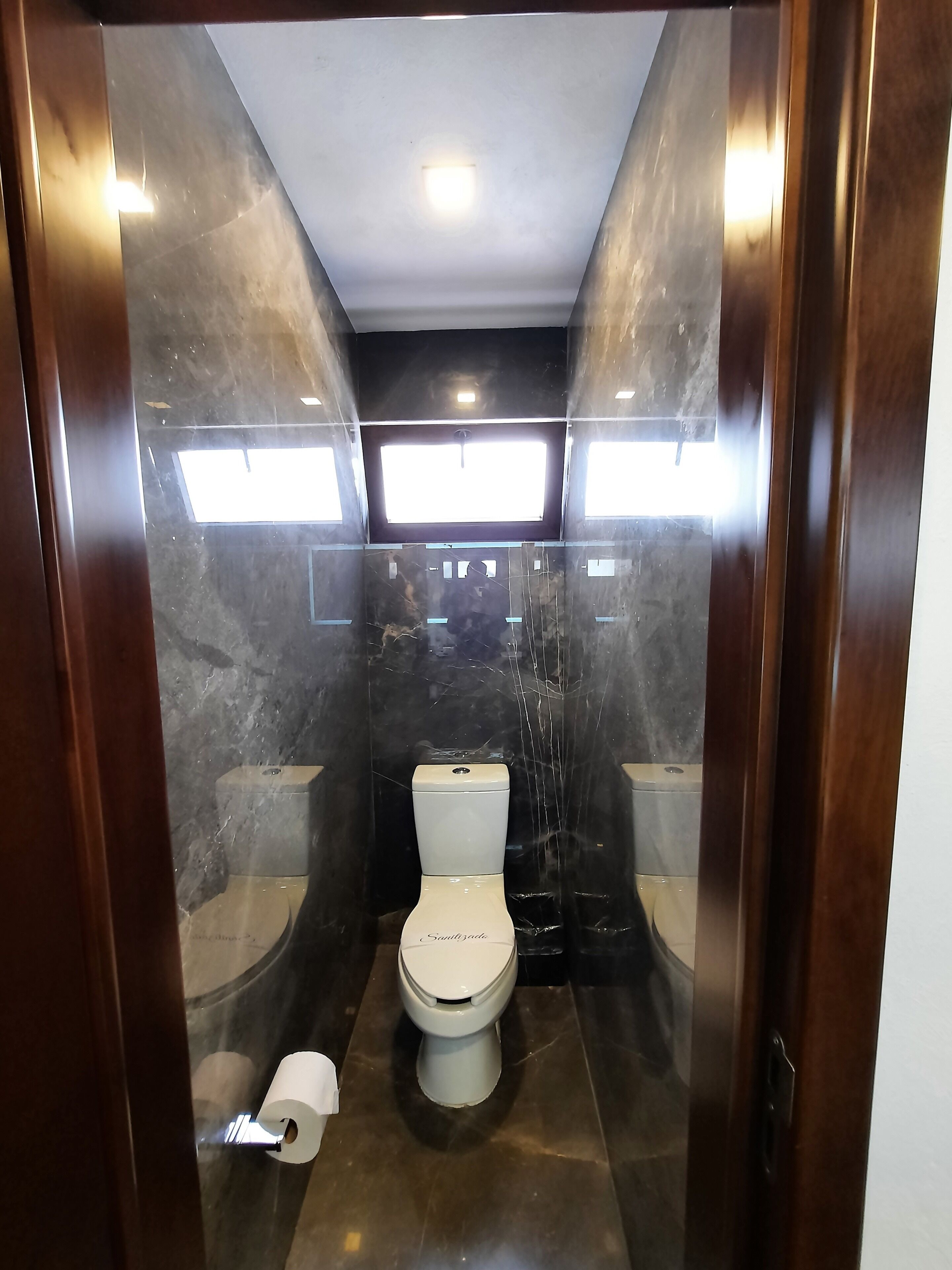 master suite, 1 king bed, non smoking | premium bedding, down duvets, in-room safe, desk