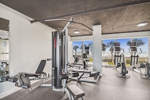 Condo, 3 phòng ngủ | Khu thể thao