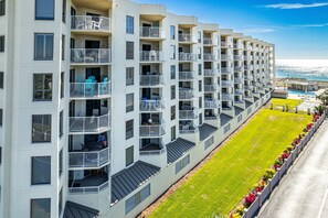 Exterior - Inlet Reef 308 3 Bedroom Condo by RedAwning (Destin)