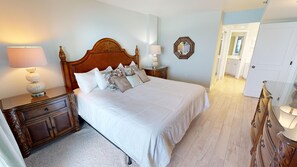 Condo, 3 Bedrooms