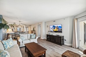 Condo, 2 Bedrooms | Interior