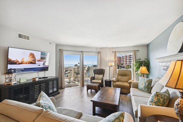 Condo, 2 chambres | Intérieur