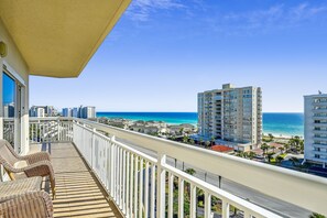 Condo, 3 phòng ngủ | Ban công