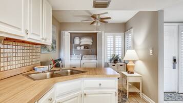 Condo, 2 Bedrooms | Private kitchen | Fridge, microwave, oven, dishwasher