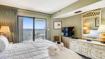 Condo, 2 Bedrooms | 2 bedrooms, iron/ironing board, free WiFi, bed sheets