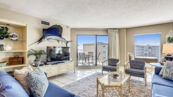 Condo, 2 Bedrooms | Living room | TV