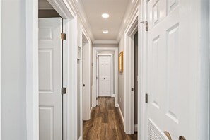 Condo, 3 Bedrooms | Interior