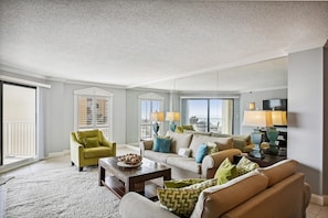 Living area - Inlet Reef 314 2 Bedroom Condo by RedAwning (Destin)