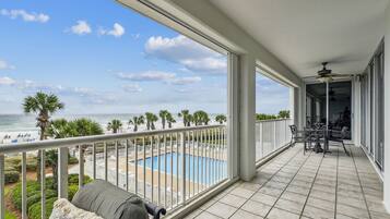 Condo, 3 Bedrooms | Property grounds