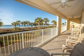 Condo, 3 Bedrooms | Property grounds