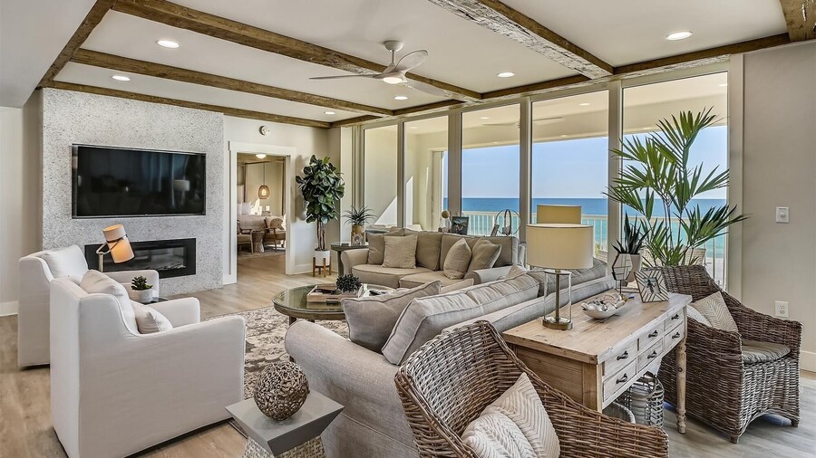 Oceania 307 3 Bedroom Condo by RedAwning