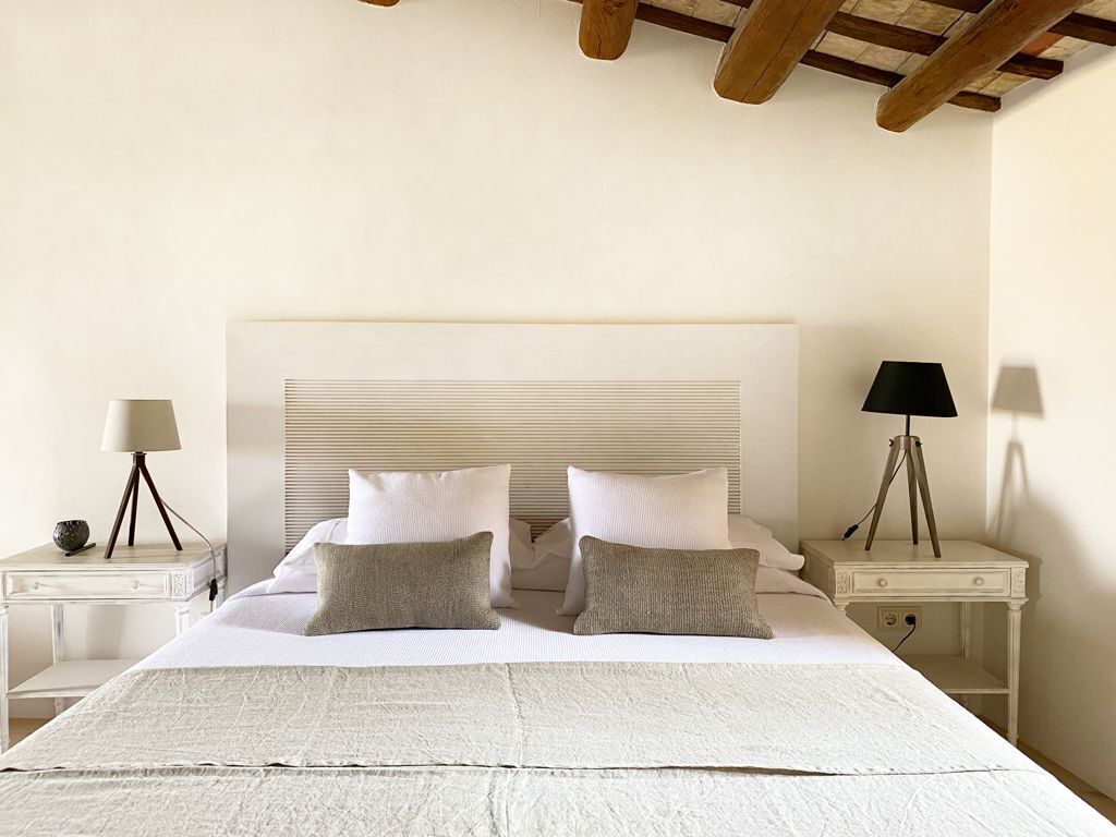 Chambre Deluxe, 1 très grand lit et 1 canapé-lit, non-fumeurs, vue jardin (H1) | 1 chambre, literie de qualité supérieure, couette en duvet d'oie