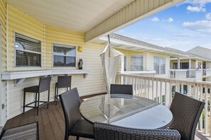 Condo, 2 Bedrooms | Outdoor dining