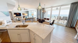 Condo, 3 habitaciones | Restaurantes