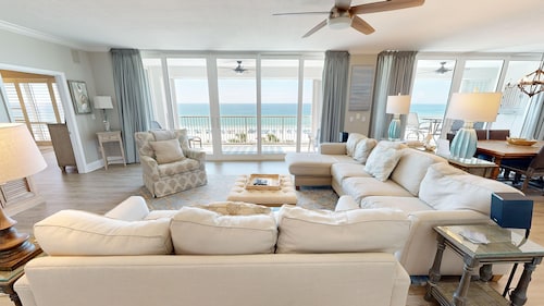 Oceania 405 3 Bedroom Condo by RedAwning