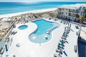LÀgenhet - 2 sovrum | Pool | UppvÀrmd pool