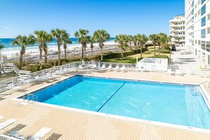 Condo, 3 habitaciones | Alberca