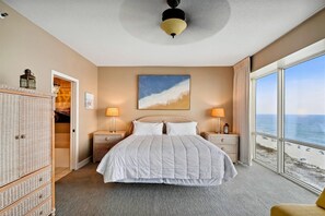 Condo, 3 habitaciones | 3 habitaciones, tabla de planchar con plancha y wifi gratis 