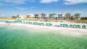 House, 5 Bedrooms | Beach | On the beach