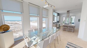 House, 5 Bedrooms | Dining