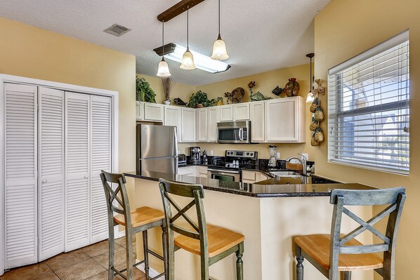 Condo, 2 Bedrooms | Private kitchen | Fridge, microwave, oven, dishwasher