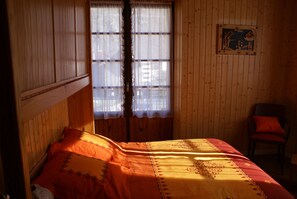 Comfort Double Room, 1 Double Bed, Ensuite, Mountain View