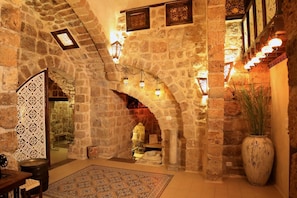Interior - Zidan Sarai Suite (Acre)