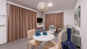 Flat-screen TV - Silvi Villas By Tam Resorts (San Bartolomé de Tirajana)