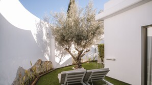 Terrace/patio - Silvi Villas By Tam Resorts (San Bartolomé de Tirajana)