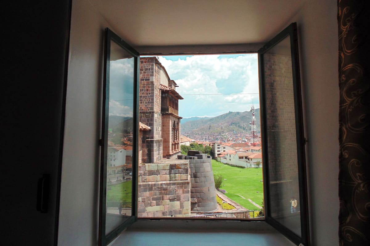 Superior-Doppelzimmer, 1 Schlafzimmer, Nichtraucher, Blick auf die Anlage (Qoricancha view) | Blick auf die Straße