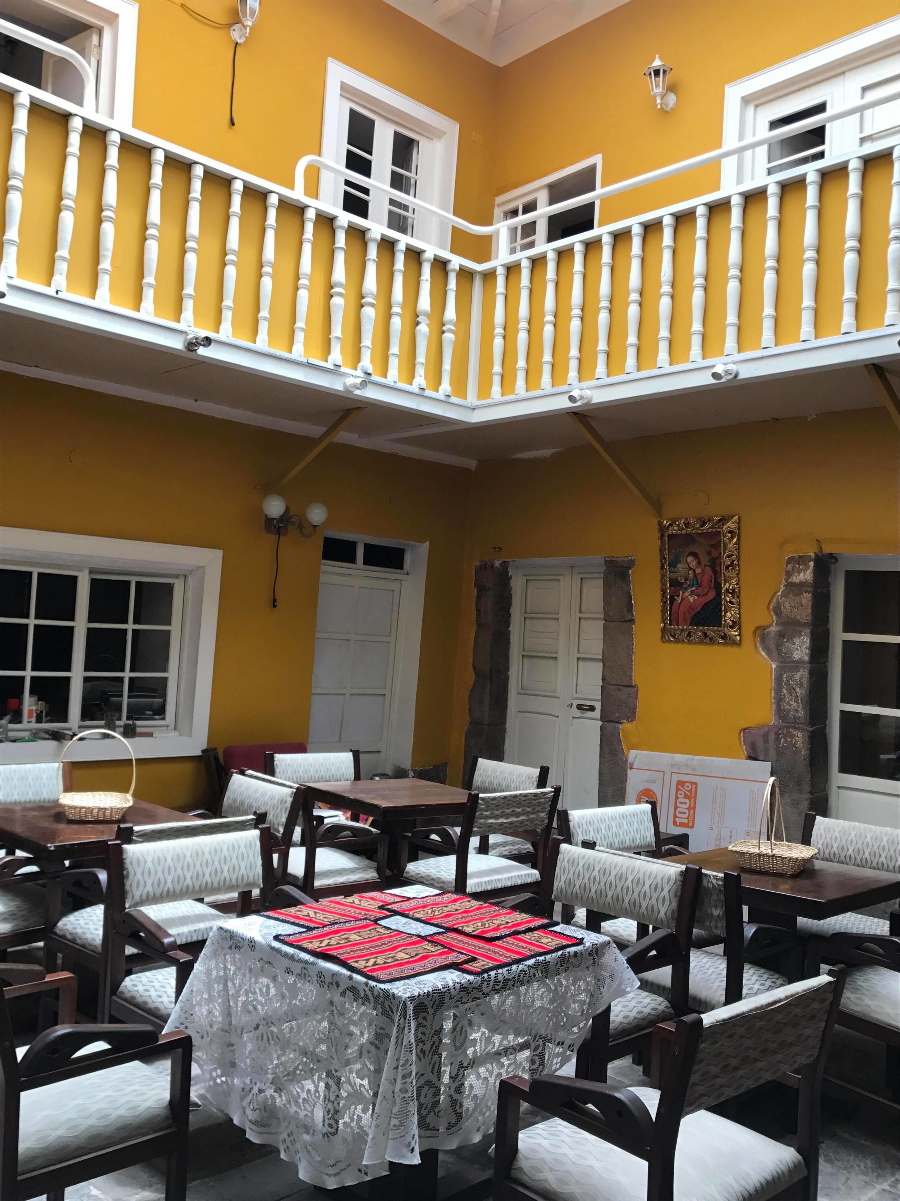 فطور أوروبي مجانًا يوميًا