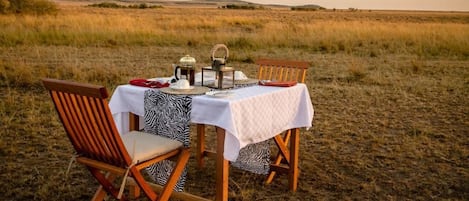 Breakfast, lunch, dinner served; local cuisine