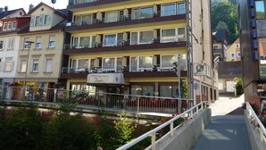 Unclassified image, 3 of 46, button - Hotel Traube (Bad Wildbad)