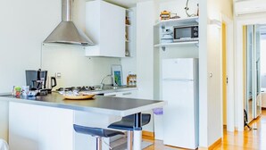 Luxury Penthouse, 1 Bedroom | Private kitchen | Coffee/tea maker, fridge, microwave, stovetop - B&B Interno 3 (Bari)