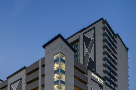 Residence Inn by Marriott Myrtle Beach Oceanfront - Image 2