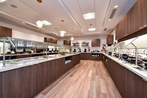 Free daily buffet breakfast