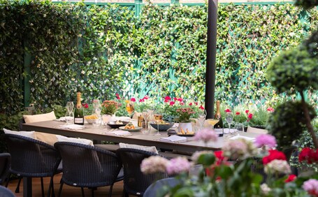 Sloane Place - view 2