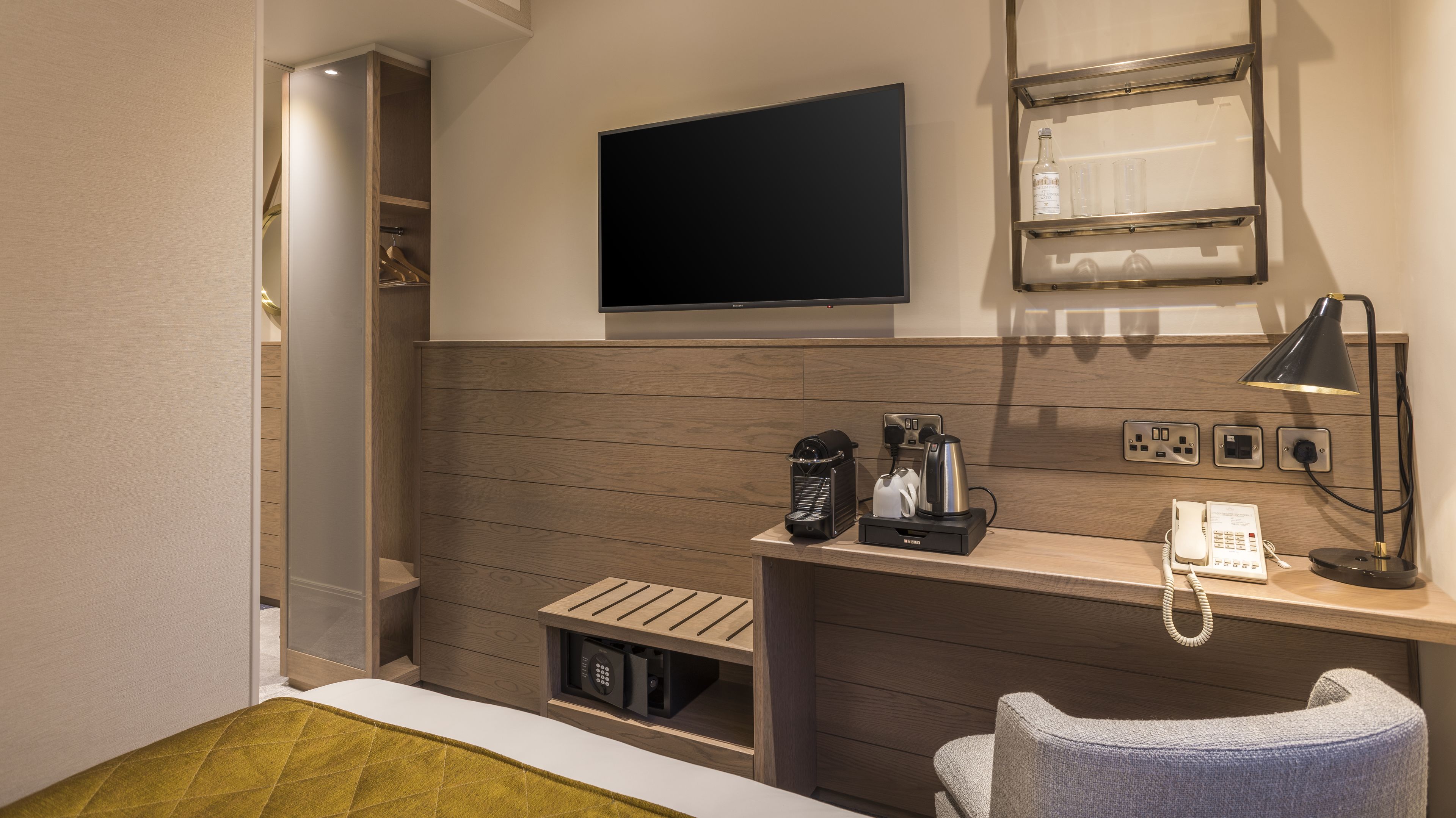 cosy double | 1 bedroom, premium bedding, in-room safe, blackout curtains