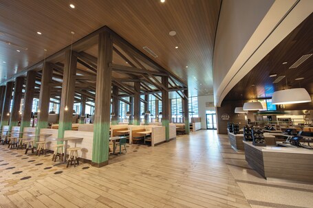 Universal's Endless Summer Resort Dockside Inn and Suites - Image 3