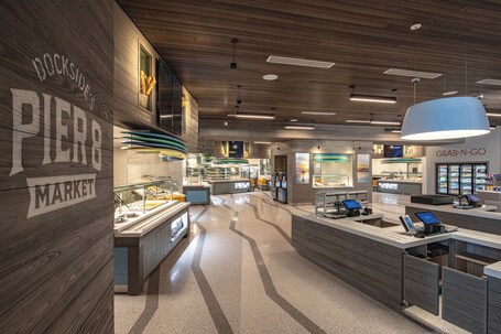 Universal's Endless Summer Resort Dockside Inn and Suites - Image 22