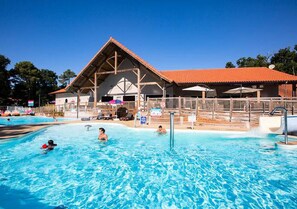 Seasonal outdoor pool, pool umbrellas, sun loungers