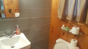 Cottage, Berbilang Katil | Bilik Mandi | Pancuran mandi, hulu semburan hidrourut 