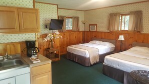 Studio Suite, 2 Tempat Tidur Double | Didekorasi berbeda-beda dan dilengkapi dengan perabotan berbeda-beda