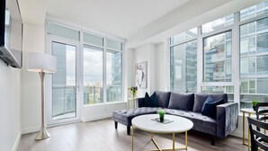 Interior - Suite Digs Waterfront Court (Calgary)