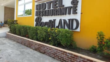 Entrada al alojamiento